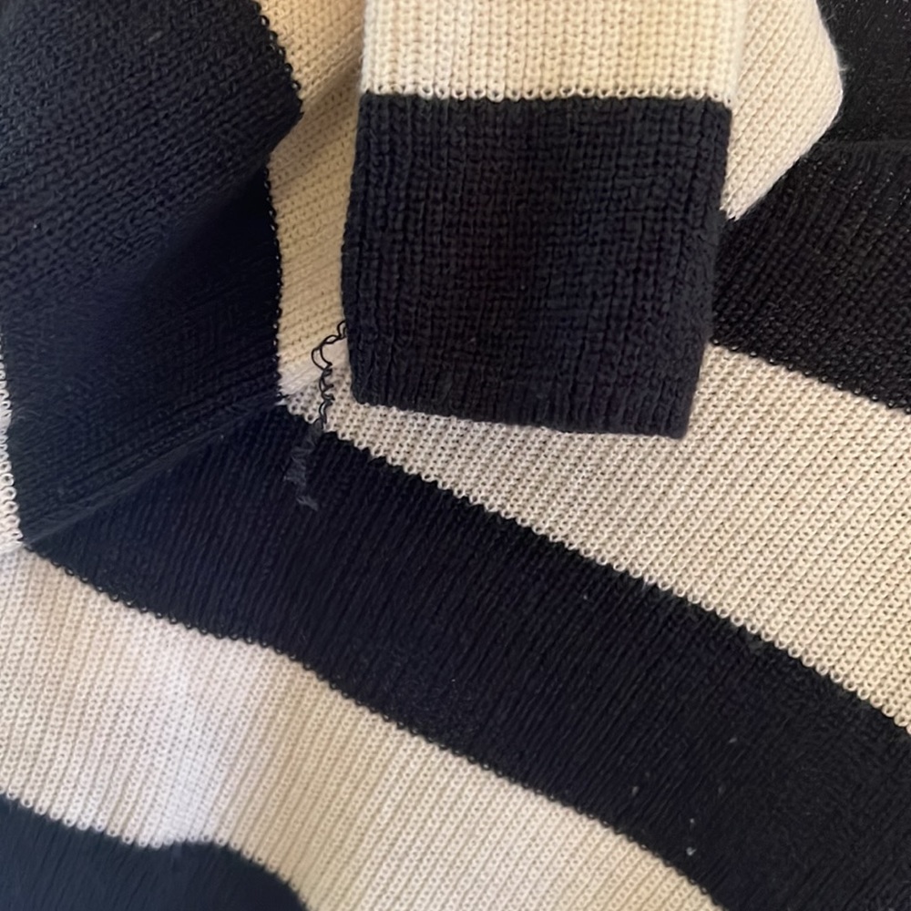 Crop sweater - Picture 3 of 5